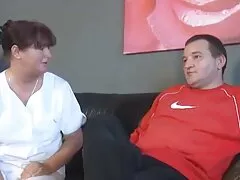 Fortunato cazzo prende due fighe vecchie donne sexy